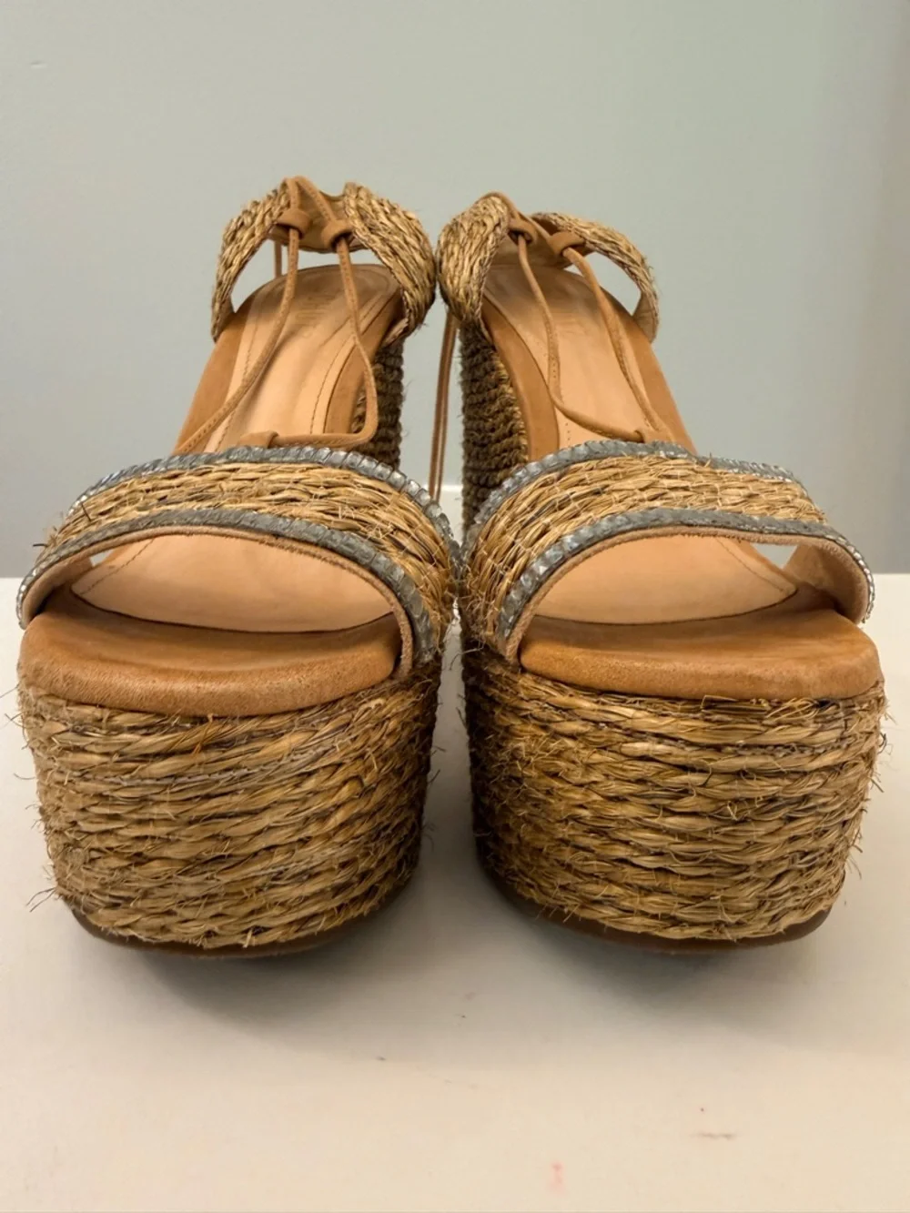 Schutz Raffia Platform Wedge Sandals Tan T Strap Size 8